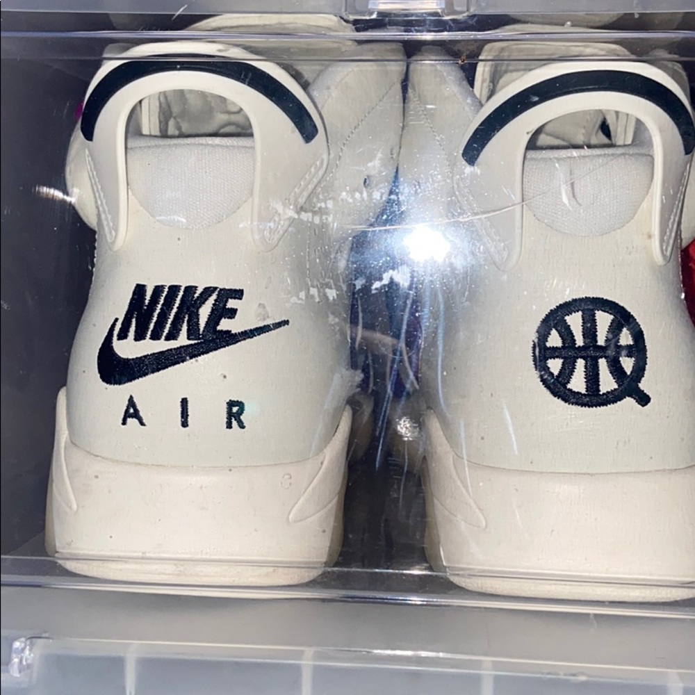 Jordan 6s - Picture 3 of 4